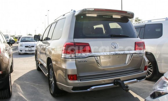 Buy Import Toyota Land Cruiser Other Car in Import - Dubai in Bujumbura Buy Import Toyota Land Cruiser Other Car in Import - Dubai in Bujumbura