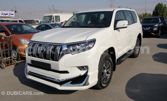 Acheter Import Voiture Toyota Prado Blanc à Import - Dubai, Bujumbura Acheter Import Voiture Toyota Prado Blanc à Import - Dubai, Bujumbura