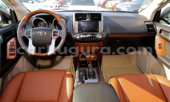 Acheter Import Voiture Toyota Prado Blanc à Import - Dubai, Bujumbura Acheter Import Voiture Toyota Prado Blanc à Import - Dubai, Bujumbura