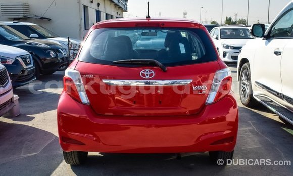 Acheter Import Voiture Toyota Yaris Rouge à Import - Dubai, Bujumbura Acheter Import Voiture Toyota Yaris Rouge à Import - Dubai, Bujumbura
