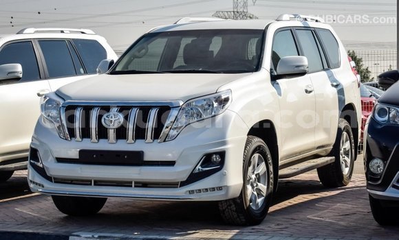 Acheter Import Voiture Toyota Prado Blanc à Import - Dubai, Bujumbura Acheter Import Voiture Toyota Prado Blanc à Import - Dubai, Bujumbura