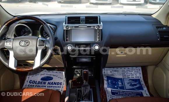 Acheter Import Voiture Toyota Prado Blanc à Import - Dubai, Bujumbura Acheter Import Voiture Toyota Prado Blanc à Import - Dubai, Bujumbura