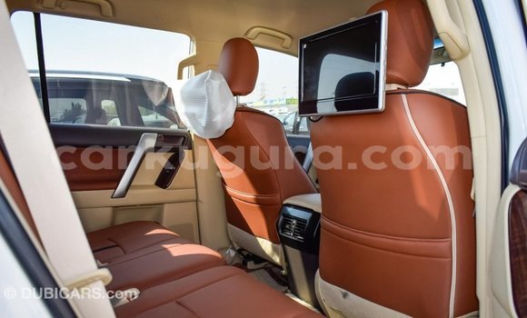 Acheter Import Voiture Toyota Prado Blanc à Import - Dubai, Bujumbura Acheter Import Voiture Toyota Prado Blanc à Import - Dubai, Bujumbura