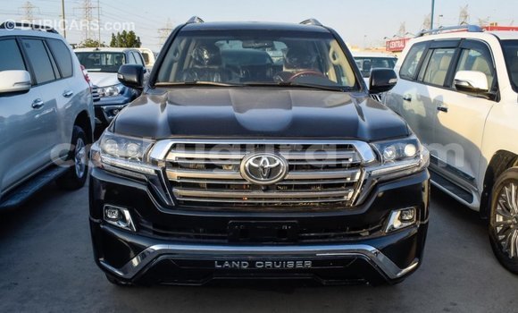 Nunua Imported Toyota Land Cruiser Nyeusi Gari ndani ya Import - Dubai nchini Bujumbura Nunua Imported Toyota Land Cruiser Nyeusi Gari ndani ya Import - Dubai nchini Bujumbura