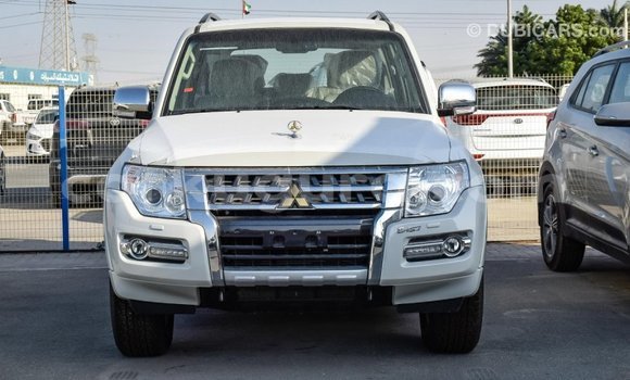 Nunua Imported Mitsubishi Pajero Nyeupe Gari ndani ya Import - Dubai nchini Bujumbura Nunua Imported Mitsubishi Pajero Nyeupe Gari ndani ya Import - Dubai nchini Bujumbura