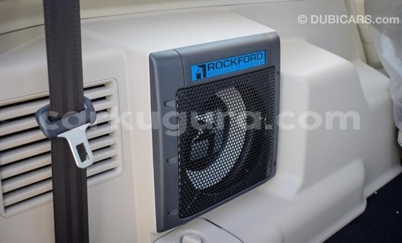 Nunua Imported Mitsubishi Pajero Nyeupe Gari ndani ya Import - Dubai nchini Bujumbura Nunua Imported Mitsubishi Pajero Nyeupe Gari ndani ya Import - Dubai nchini Bujumbura