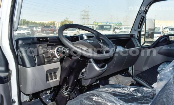 Acheter Import Utilitaire Mitsubishi L400 Blanc à Import - Dubai, Bujumbura Acheter Import Utilitaire Mitsubishi L400 Blanc à Import - Dubai, Bujumbura