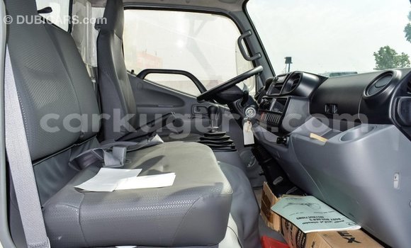 Nunua Imported Hino 300 Series Nyeupe Lori ndani ya Import - Dubai nchini Bujumbura Nunua Imported Hino 300 Series Nyeupe Lori ndani ya Import - Dubai nchini Bujumbura