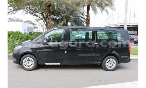 Nunua Imported Mercedes-Benz 250 Nyeusi Gari ndani ya Import - Dubai nchini Bujumbura Nunua Imported Mercedes-Benz 250 Nyeusi Gari ndani ya Import - Dubai nchini Bujumbura