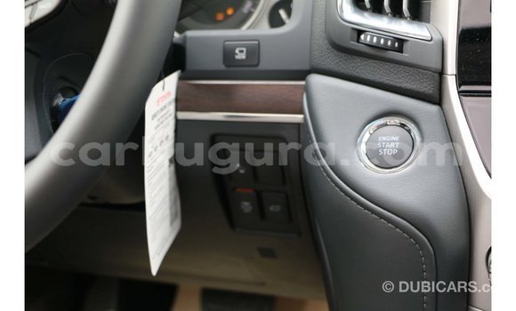 Acheter Import Voiture Toyota Land Cruiser Blanc à Import - Dubai, Bujumbura Acheter Import Voiture Toyota Land Cruiser Blanc à Import - Dubai, Bujumbura