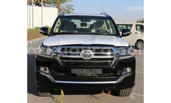 Acheter Import Voiture Toyota Land Cruiser Noir à Import - Dubai, Bujumbura Acheter Import Voiture Toyota Land Cruiser Noir à Import - Dubai, Bujumbura