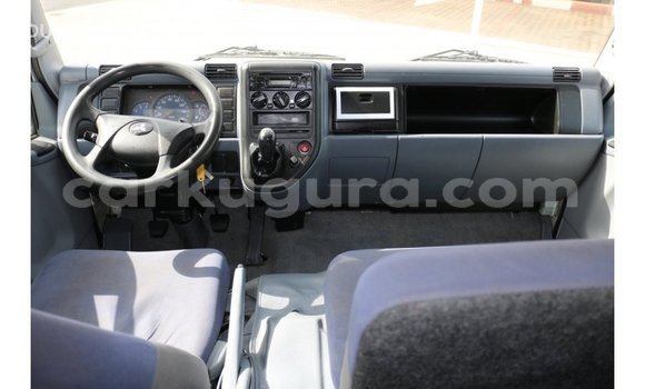 Acheter Import Voiture Mitsubishi Carisma Blanc à Import - Dubai, Bujumbura