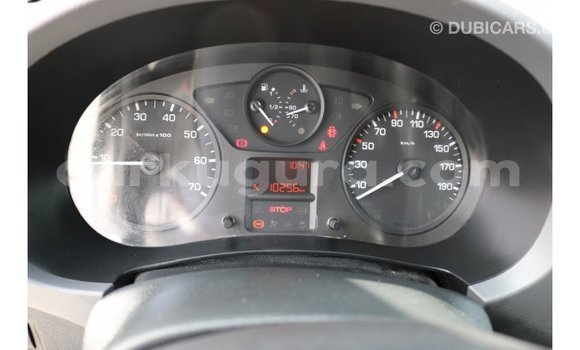 Acheter Import Voiture Peugeot Partner Blanc à Import - Dubai, Bujumbura