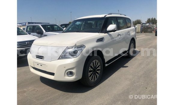 Acheter Import Voiture Nissan Patrol Blanc à Import - Dubai, Bujumbura Acheter Import Voiture Nissan Patrol Blanc à Import - Dubai, Bujumbura