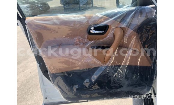 Acheter Import Voiture Nissan Patrol Blanc à Import - Dubai, Bujumbura Acheter Import Voiture Nissan Patrol Blanc à Import - Dubai, Bujumbura