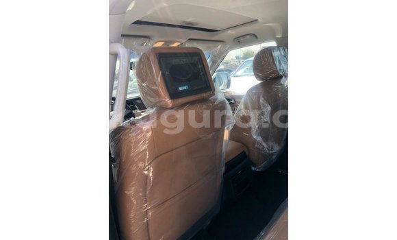 Acheter Import Voiture Nissan Patrol Blanc à Import - Dubai, Bujumbura Acheter Import Voiture Nissan Patrol Blanc à Import - Dubai, Bujumbura