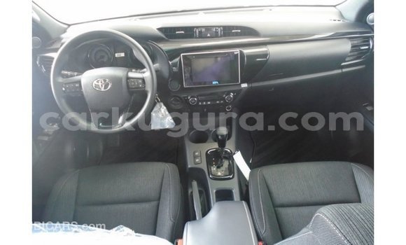 Acheter Import Voiture Toyota Hilux Blanc à Import - Dubai, Bujumbura Acheter Import Voiture Toyota Hilux Blanc à Import - Dubai, Bujumbura