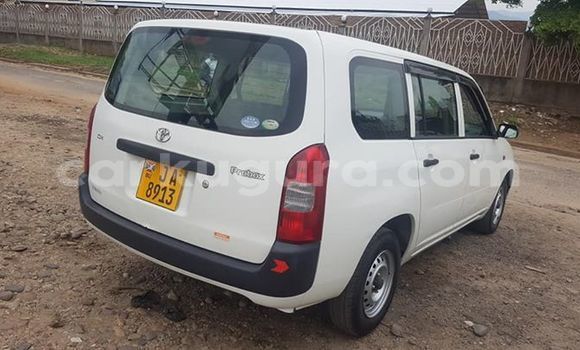 Acheter Occasion Voiture Toyota Probox Blanc à Bujumbura, Bujumbura Acheter Occasion Voiture Toyota Probox Blanc à Bujumbura, Bujumbura