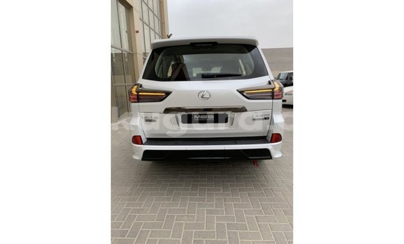 Acheter Import Voiture Lexus LX Blanc à Import - Dubai, Bujumbura Acheter Import Voiture Lexus LX Blanc à Import - Dubai, Bujumbura