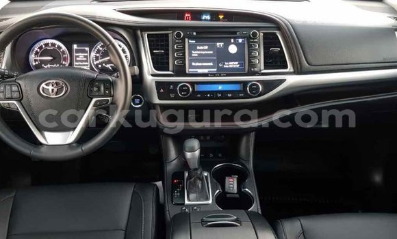 Nunua Imported Toyota Highlander Nyingine Gari ndani ya Import - Dubai nchini Bujumbura Nunua Imported Toyota Highlander Nyingine Gari ndani ya Import - Dubai nchini Bujumbura
