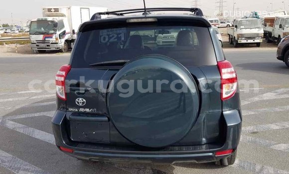 Nunua Imported Toyota 4Runner Kijani Gari ndani ya Import - Dubai nchini Bujumbura Nunua Imported Toyota 4Runner Kijani Gari ndani ya Import - Dubai nchini Bujumbura