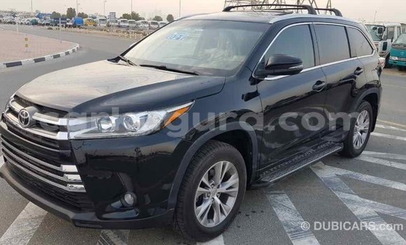 Acheter Import Voiture Toyota Highlander Noir à Import - Dubai, Bujumbura Acheter Import Voiture Toyota Highlander Noir à Import - Dubai, Bujumbura