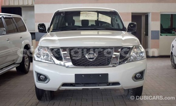 Nunua Imported Nissan Patrol Nyeupe Gari ndani ya Import - Dubai nchini Bujumbura Nunua Imported Nissan Patrol Nyeupe Gari ndani ya Import - Dubai nchini Bujumbura