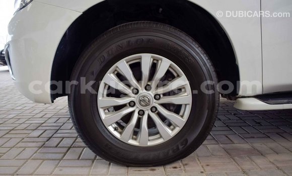 Acheter Import Voiture Nissan Patrol Blanc à Import - Dubai, Bujumbura