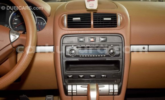Nunua Imported Porsche Cayenne Kijani Gari ndani ya Import - Dubai nchini Bujumbura Nunua Imported Porsche Cayenne Kijani Gari ndani ya Import - Dubai nchini Bujumbura