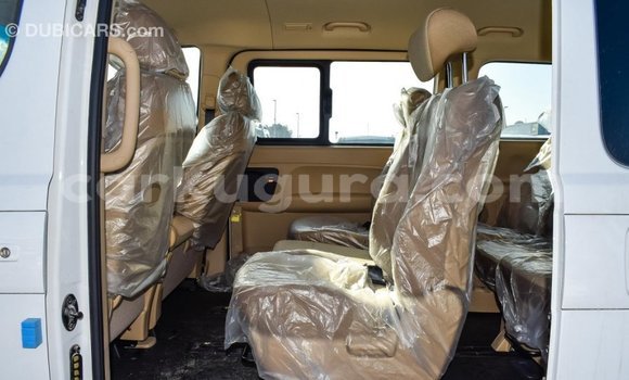 Acheter Import Voiture Hyundai Accent Blanc à Import - Dubai, Bujumbura Acheter Import Voiture Hyundai Accent Blanc à Import - Dubai, Bujumbura