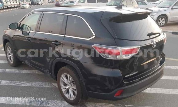 Acheter Import Voiture Toyota Highlander Noir à Import - Dubai, Bujumbura Acheter Import Voiture Toyota Highlander Noir à Import - Dubai, Bujumbura