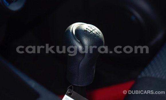 Nunua Imported Toyota Hilux Nyeupe Gari ndani ya Import - Dubai nchini Bujumbura Nunua Imported Toyota Hilux Nyeupe Gari ndani ya Import - Dubai nchini Bujumbura