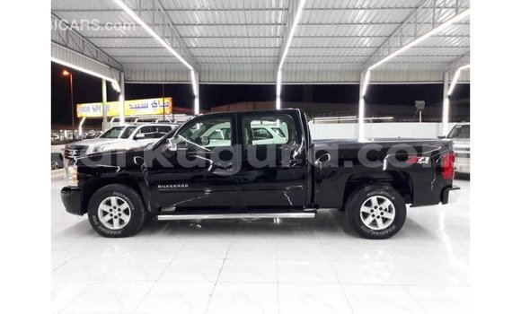Nunua Imported Chevrolet Silverado Nyeusi Gari ndani ya Import - Dubai nchini Bujumbura Nunua Imported Chevrolet Silverado Nyeusi Gari ndani ya Import - Dubai nchini Bujumbura