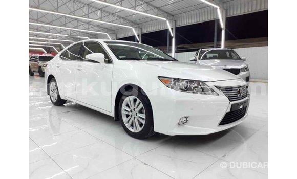 Nunua Imported Lexus ES Nyeupe Gari ndani ya Import - Dubai nchini Bujumbura Nunua Imported Lexus ES Nyeupe Gari ndani ya Import - Dubai nchini Bujumbura