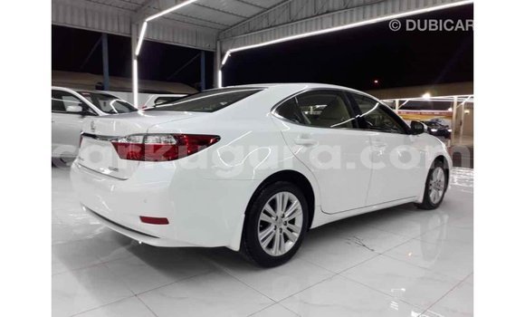 Nunua Imported Lexus ES Nyeupe Gari ndani ya Import - Dubai nchini Bujumbura Nunua Imported Lexus ES Nyeupe Gari ndani ya Import - Dubai nchini Bujumbura