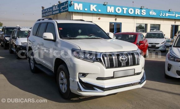 Acheter Import Voiture Toyota Prado Blanc à Import - Dubai, Bujumbura Acheter Import Voiture Toyota Prado Blanc à Import - Dubai, Bujumbura