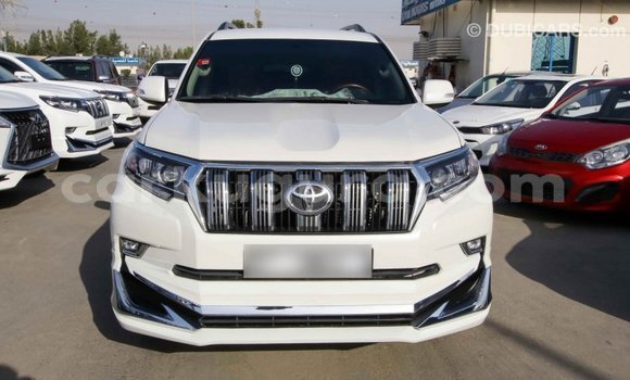Acheter Import Voiture Toyota Prado Blanc à Import - Dubai, Bujumbura Acheter Import Voiture Toyota Prado Blanc à Import - Dubai, Bujumbura