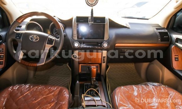 Acheter Import Voiture Toyota Prado Blanc à Import - Dubai, Bujumbura Acheter Import Voiture Toyota Prado Blanc à Import - Dubai, Bujumbura
