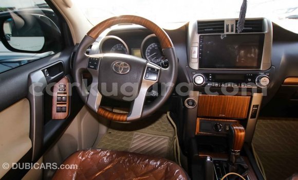 Acheter Import Voiture Toyota Prado Blanc à Import - Dubai, Bujumbura Acheter Import Voiture Toyota Prado Blanc à Import - Dubai, Bujumbura