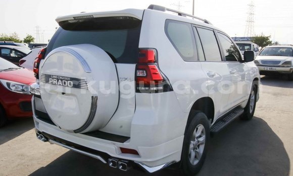 Acheter Import Voiture Toyota Prado Blanc à Import - Dubai, Bujumbura Acheter Import Voiture Toyota Prado Blanc à Import - Dubai, Bujumbura