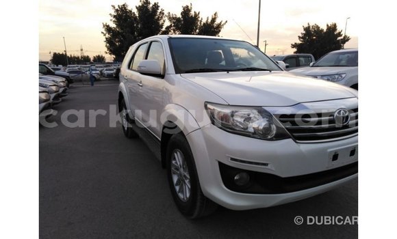 Buy Import Toyota Fortuner White Car in Import - Dubai in Bujumbura Buy Import Toyota Fortuner White Car in Import - Dubai in Bujumbura