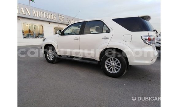 Buy Import Toyota Fortuner White Car in Import - Dubai in Bujumbura Buy Import Toyota Fortuner White Car in Import - Dubai in Bujumbura
