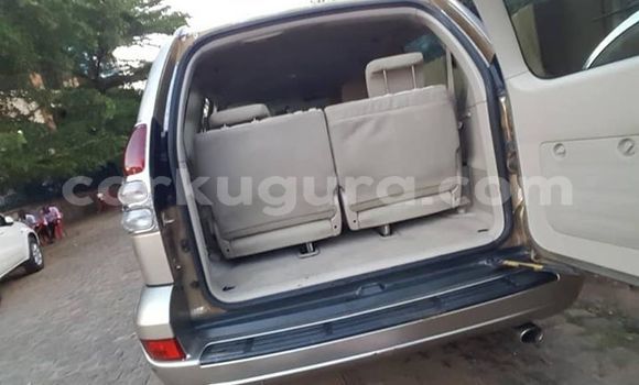 Nunua Ilio tumika Toyota Land Cruiser Prado Beige Gari ndani ya Bujumbura nchini Bujumbura Nunua Ilio tumika Toyota Land Cruiser Prado Beige Gari ndani ya Bujumbura nchini Bujumbura