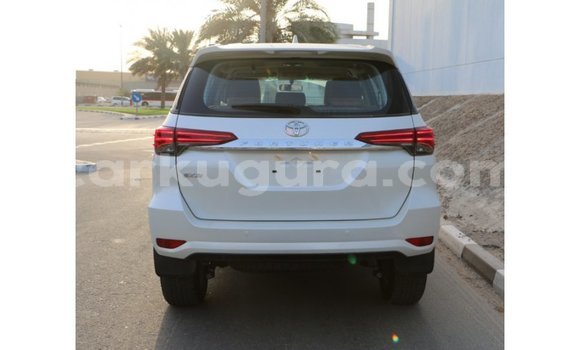 Buy Import Toyota Fortuner Black Car in Import - Dubai in Bujumbura Buy Import Toyota Fortuner Black Car in Import - Dubai in Bujumbura