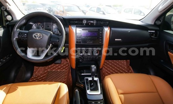 Nunua Imported Toyota Fortuner Nyingine Gari ndani ya Import - Dubai nchini Bujumbura Nunua Imported Toyota Fortuner Nyingine Gari ndani ya Import - Dubai nchini Bujumbura