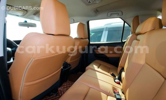 Nunua Imported Toyota Fortuner Nyingine Gari ndani ya Import - Dubai nchini Bujumbura Nunua Imported Toyota Fortuner Nyingine Gari ndani ya Import - Dubai nchini Bujumbura
