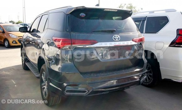 Nunua Imported Toyota Fortuner Nyingine Gari ndani ya Import - Dubai nchini Bujumbura Nunua Imported Toyota Fortuner Nyingine Gari ndani ya Import - Dubai nchini Bujumbura