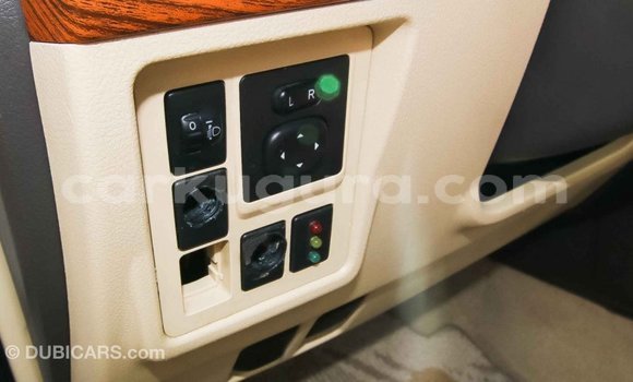 Nunua Imported Toyota Prado Nyeupe Gari ndani ya Import - Dubai nchini Bujumbura Nunua Imported Toyota Prado Nyeupe Gari ndani ya Import - Dubai nchini Bujumbura