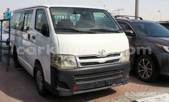Nunua Imported Toyota Hiace Nyeupe Gari ndani ya Import - Dubai nchini Bujumbura Nunua Imported Toyota Hiace Nyeupe Gari ndani ya Import - Dubai nchini Bujumbura
