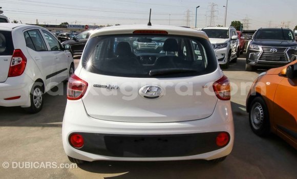 Nunua Imported Hyundai i10 Nyeupe Gari ndani ya Import - Dubai nchini Bujumbura Nunua Imported Hyundai i10 Nyeupe Gari ndani ya Import - Dubai nchini Bujumbura
